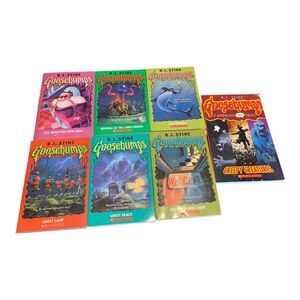 R.L. Stine Goosebumps Lot Of 6 Paperback Books 1 Graphic Novel